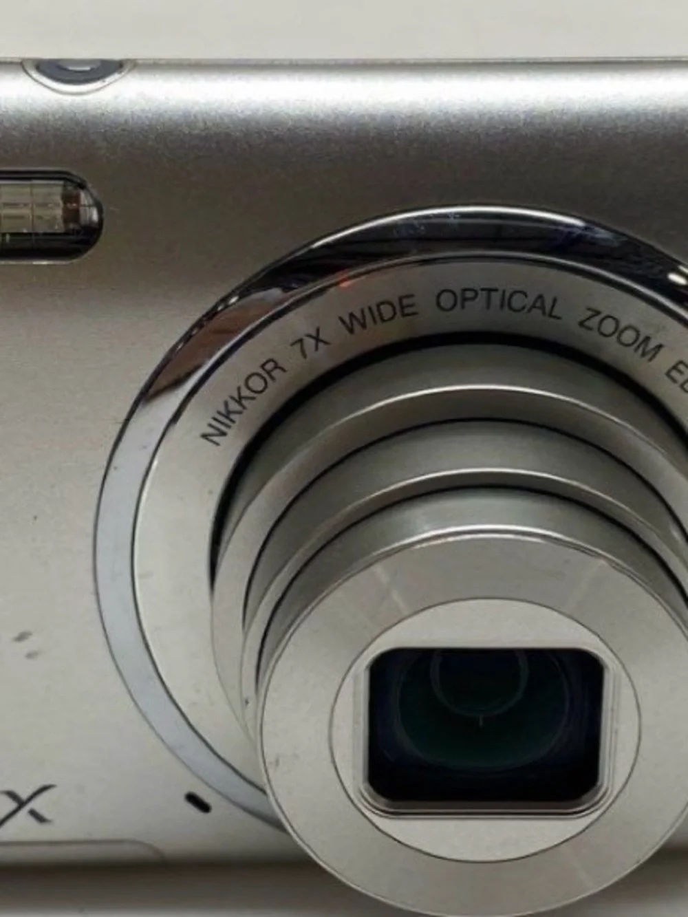 Nikon Coolpix S3500 Digital Camera Silver